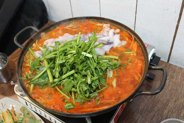 한식문화 체험: 미각과 예절의 현대적 재해석